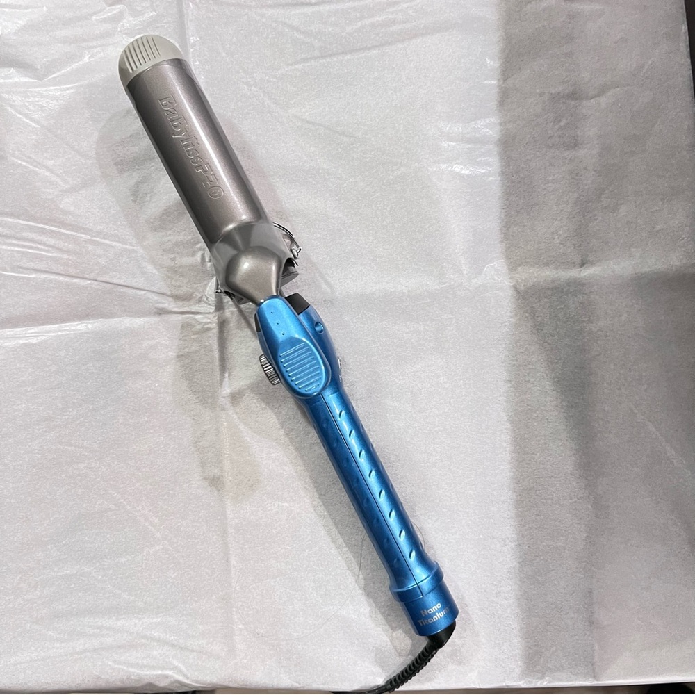 NWOT Blue BaBylissPRO Nano Titanium Spring Curling Iron - Picture 9 of 14